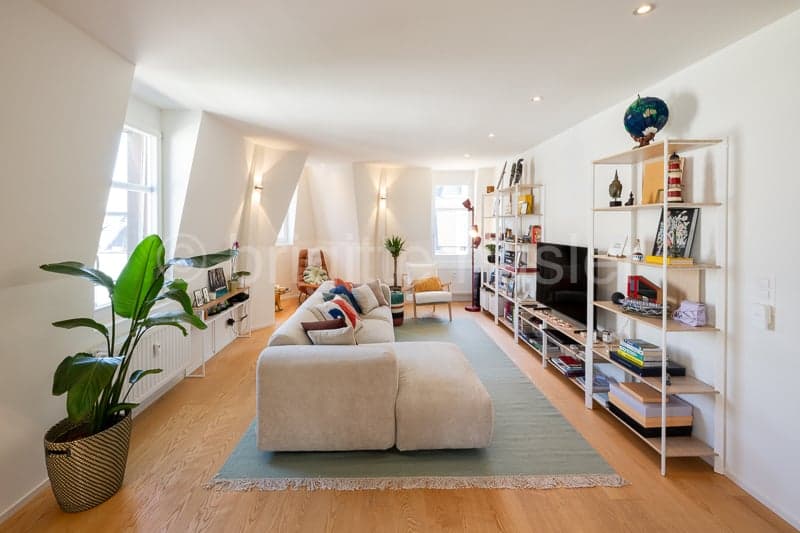 Stilvolle, sanierte 4.5-Zimmer-Eigentumswohnung (2.OG) an beliebter Lage unweit des Schützenmattpark (5)