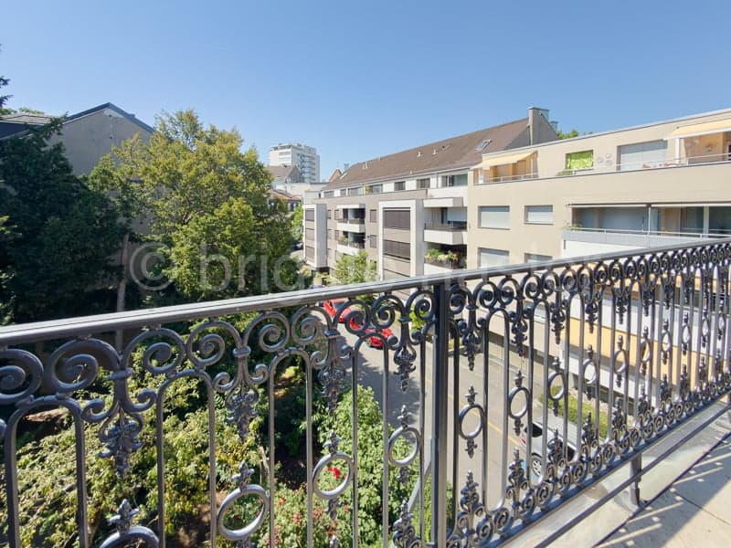 Stilvolle, sanierte 4.5-Zimmer-Eigentumswohnung (2.OG) an beliebter Lage unweit des Schützenmattpark (3)