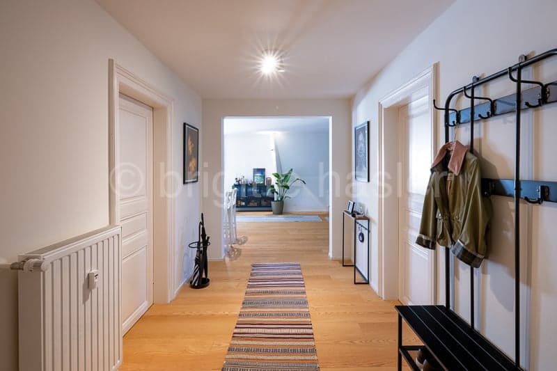Stilvolle, sanierte 4.5-Zimmer-Eigentumswohnung (2.OG) an beliebter Lage unweit des Schützenmattpark (4)