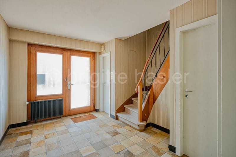 Gepflegtes Reihen-EFH (mit Erweiterungs- und Ausbaupotenzial) an familienfreundlicher Wohnlage (4)