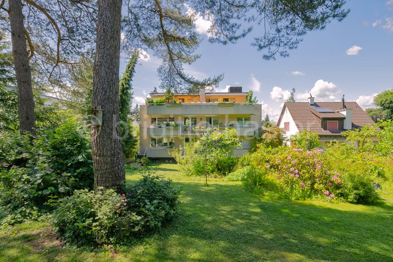 6.5-Zi-Eigentumswohnung mit grossem Garten an familienfreundlicher Wohnlage (1)