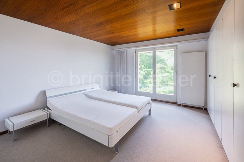 Sehr gepflegtes 6.5-Zimmer-Einfamilienhaus  an hervorragender Wohn- und Aussichtslage (10)
