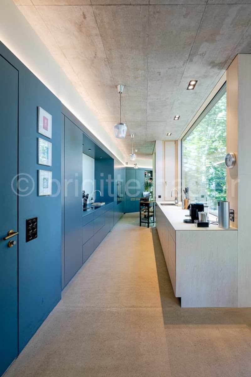 Architektonisch eindrucksvolles Atriumhaus  an begehrter Riehener Wohnlage (5)
