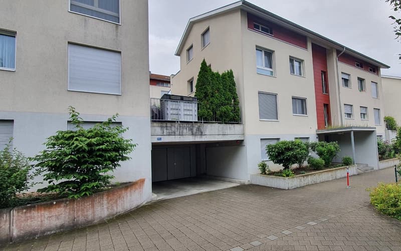 Moderne, neuwertige 3.5 Zimmer Etagenwohnung mit separater Waschküche (20)