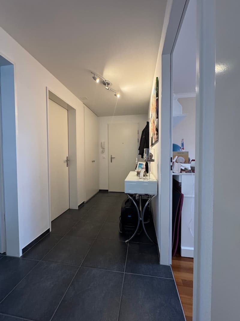 Sonniges Familienglück in 4123 Allschwil: Moderne 3.5-Zi.-Wohnung mit Südbalkon an sicherer Top-Lage (13)