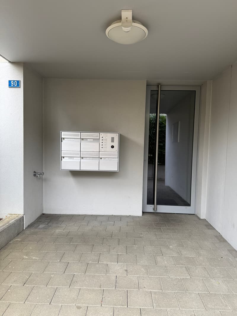 Sonniges Familienglück in 4123 Allschwil: Moderne 3.5-Zi.-Wohnung mit Südbalkon an sicherer Top-Lage (18)