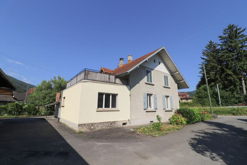Deux grands bâtiments sur 1'824 m2 de terrain constructible (3)