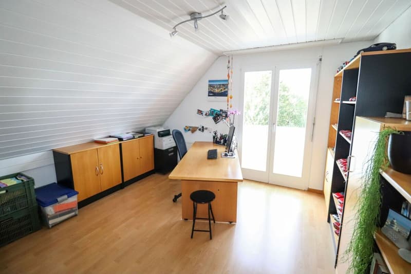 Spacious 4.5-room single-family home with large terrace and fantastic panoramic view of the Alps (14)