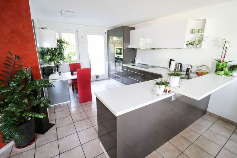 Spacious 4.5-room single-family home with large terrace and fantastic panoramic view of the Alps (7)