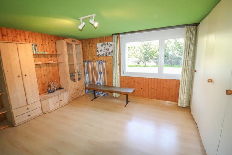 5.5-room single-family house with winter garden and additional building on 1,091 m2 large plot (9)
