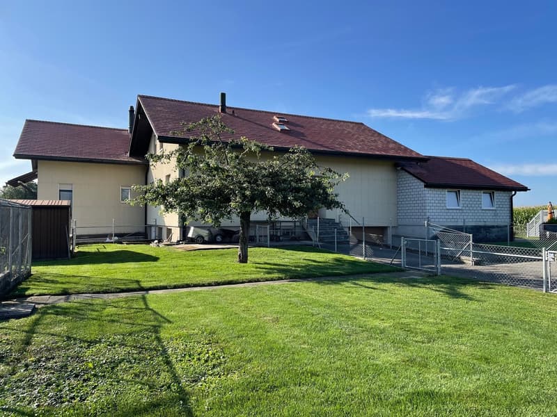 Detached house with pool and large garden in Schwadernau (5)