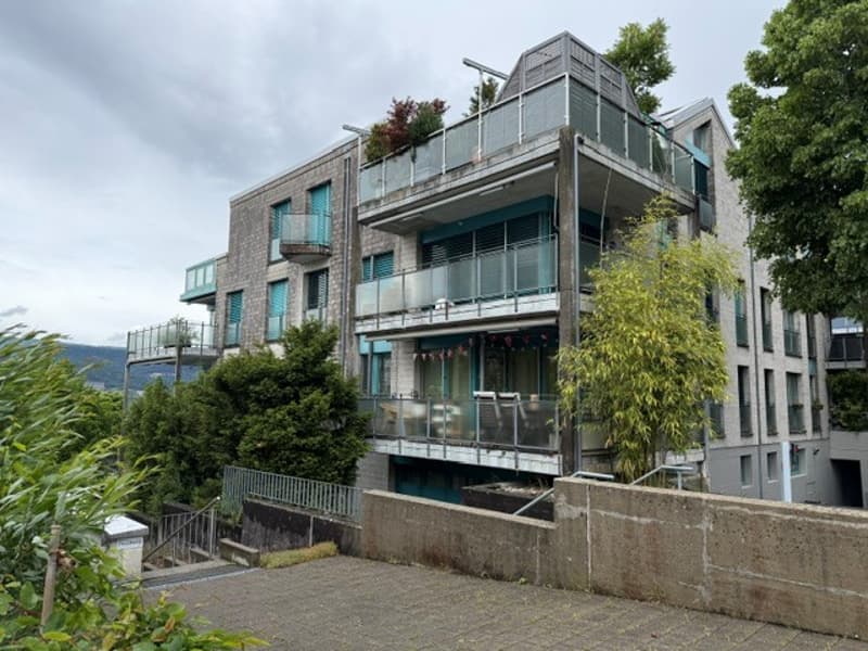 Appartement 4.5 pièces avec balcon et garage à Port (12)
