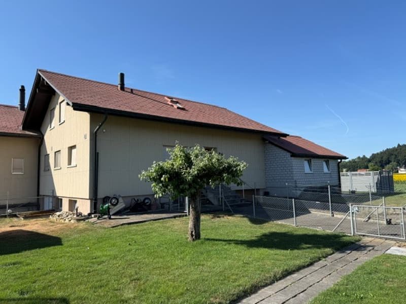 Two residential houses on a 1748 m2 plot in Schwadnerau (11)
