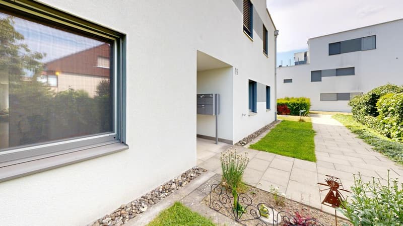 3.5-room garden apartment with exclusive 245 m² garden and covered terrace (15)