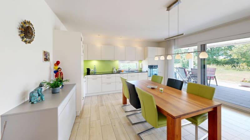 3.5-room garden apartment with exclusive 245 m² garden and covered terrace (2)