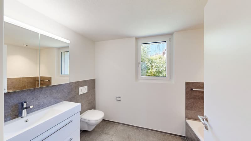 3.5-room garden apartment with 242 m² private garden and separate house entrance (8)