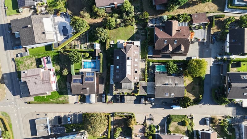 Gepflegtes Mehrfamilienhaus mit 3 Wohneinheiten und Mietsteigerungspotenzial in Oberrüti (8)