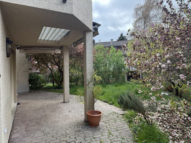 Top 8-room semi-detached house including attic apartment (14)