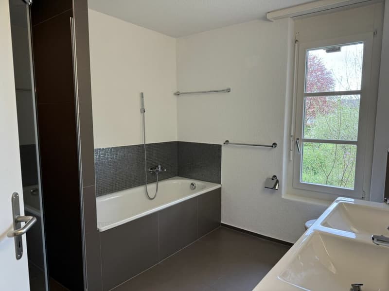 Top 8-room semi-detached house including attic apartment (12)
