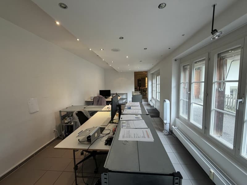 Espace de bureau/commercial attractif au cœur de la vieille ville de Thoune (2)