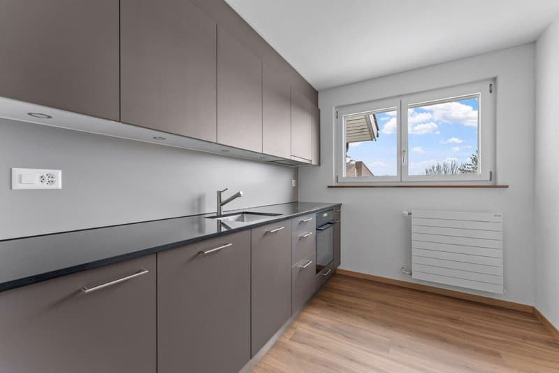 4-Zimmer-Wohnung an ruhiger Lage mit Balkon (1)