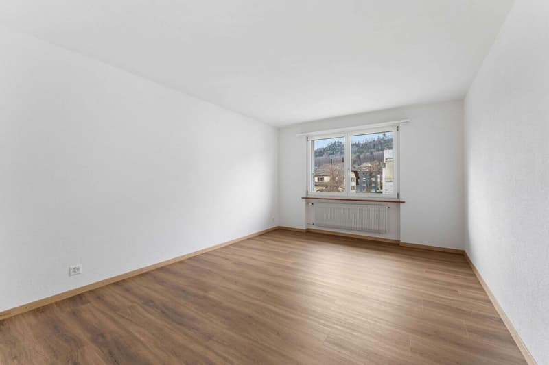 4-Zimmer-Wohnung im Hochparterre mit Balkon zu vermieten (6)