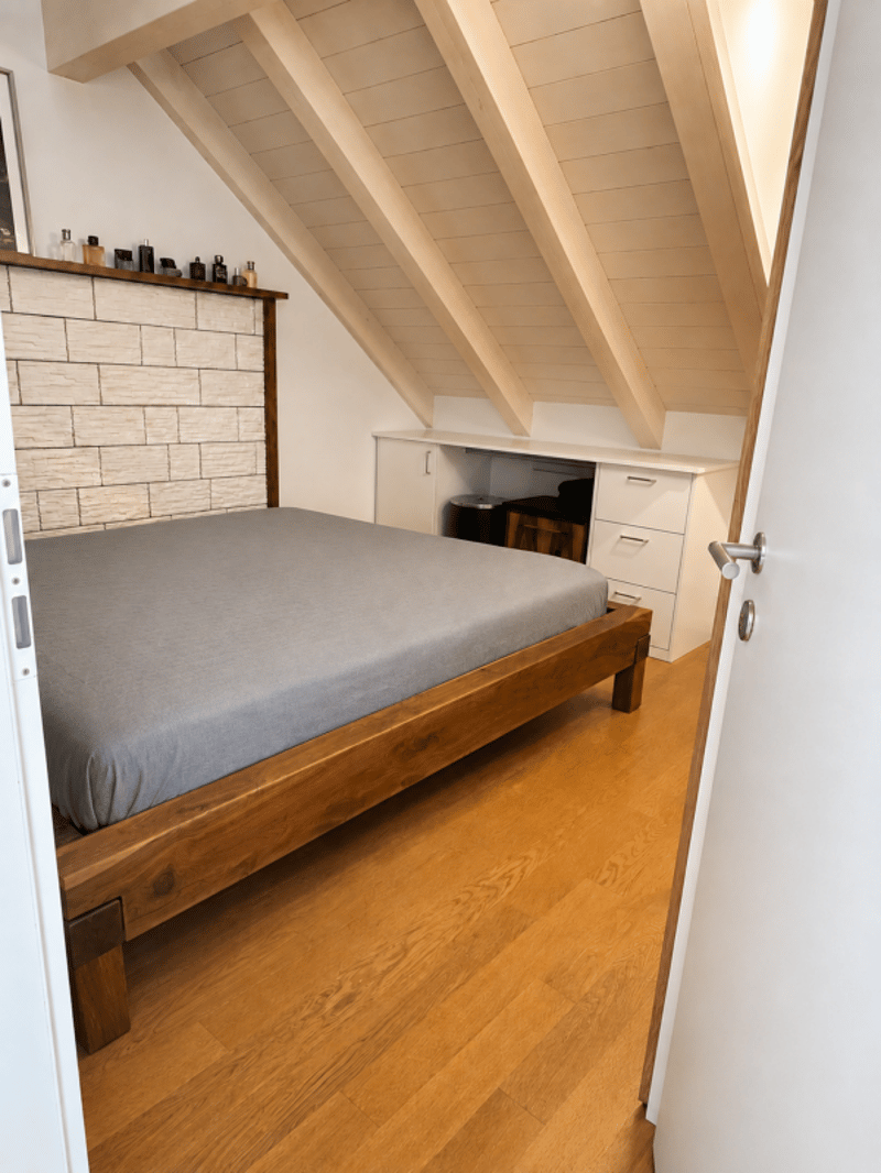 3.5-Zimmerwohnung im Dachgeschoss zu vermieten (3)