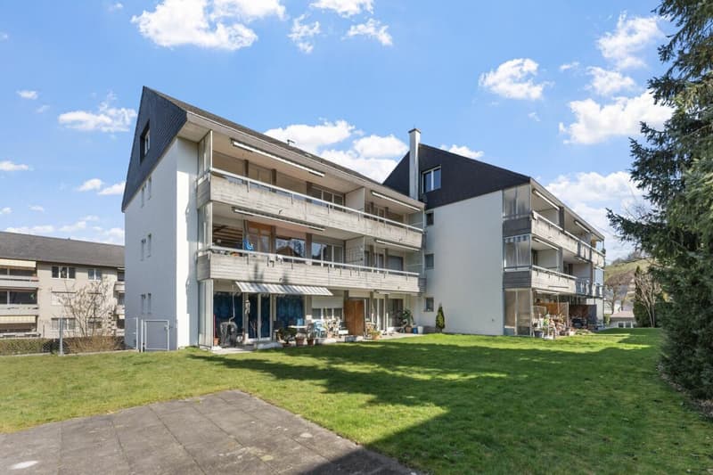 4.5-Zimmerwohnung im Hochparterre mit Gartensitzplatz zu vermieten (11)
