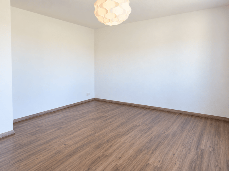 4.5-Zimmerwohnung auf dem Land mit grossem Balkon zu Vermieten (5)
