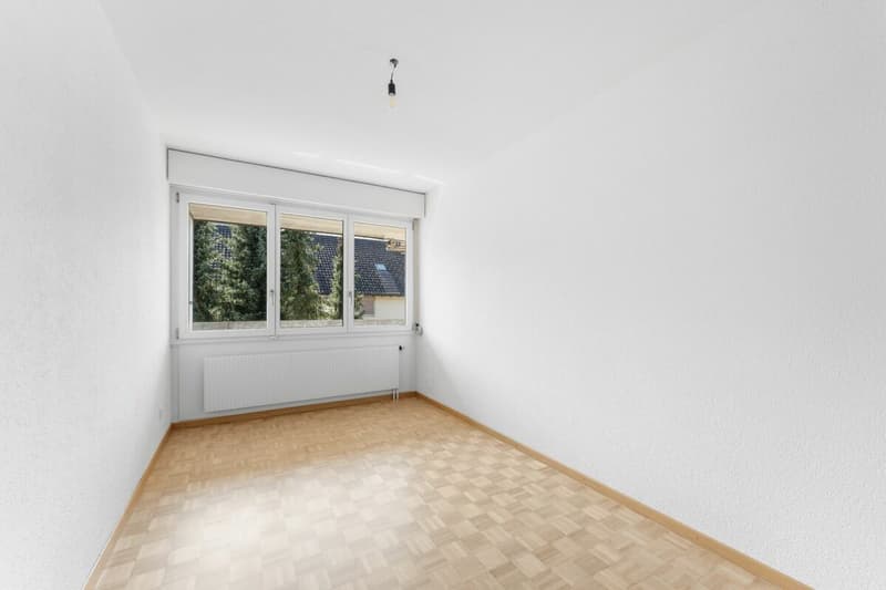 Grosszügige 4.5-Zimmerwohnung mit Balkon an zentraler Lage (13)