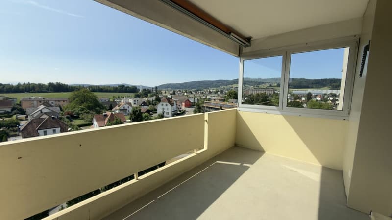 Schöne Aussichten! Helle und gemütliche Wohnung im 7. OG mit toller Bergsicht! (4)
