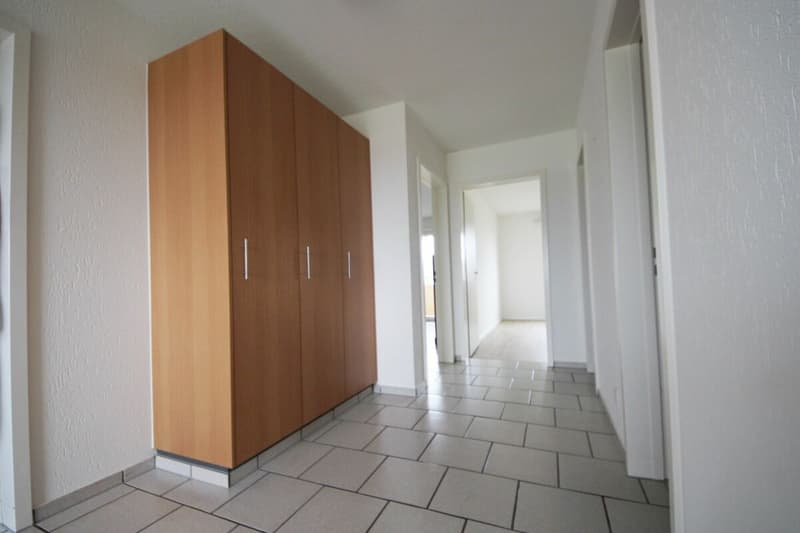 Sonnige Weitsichtwohnung in Zufikon - heute Rendite, morgen Zuhause (7)