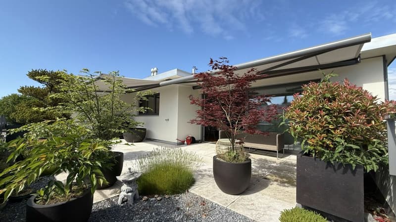 Move in & feel at home - hochwertige Attikawohnung für Expats & Professionals (3)