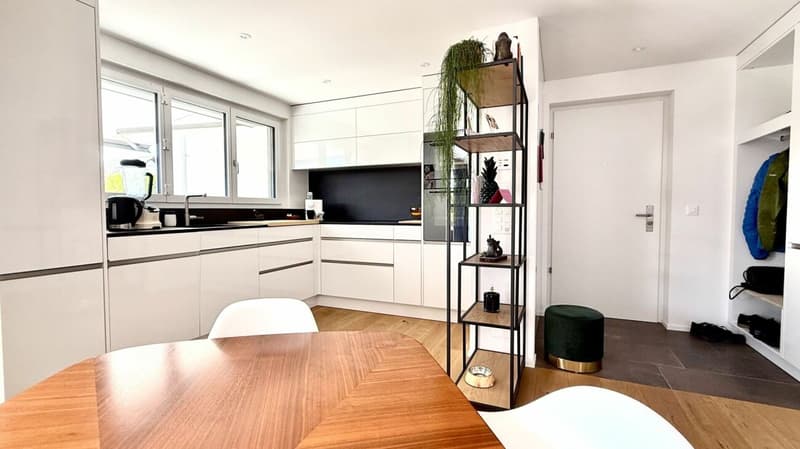 Move in & feel at home - hochwertige Attikawohnung für Expats & Professionals (4)