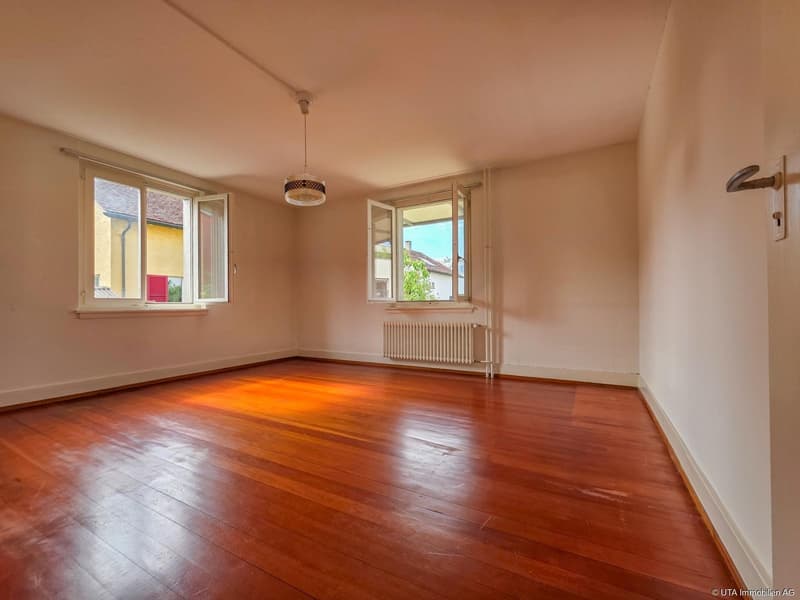 EG Wohnung Zimmer
