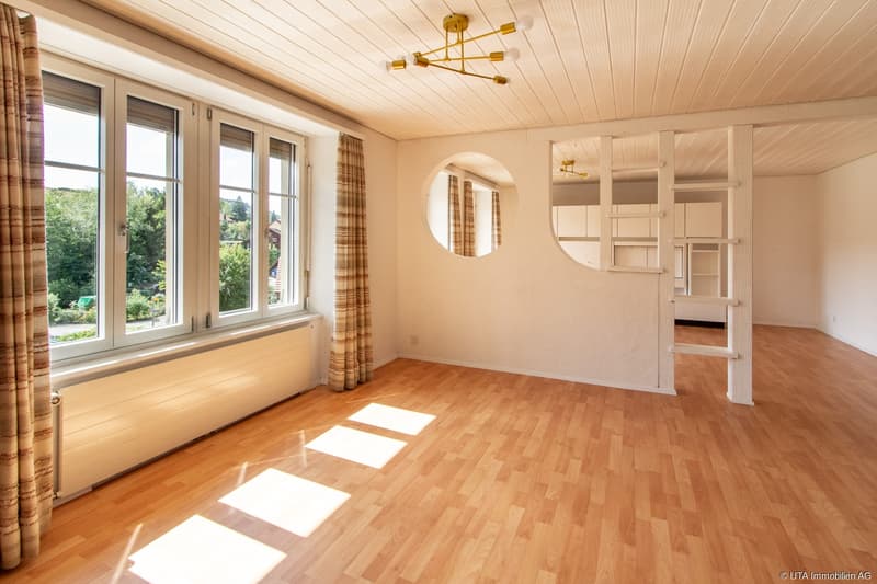 Wohn-/Esszimmer 6-Zimmerwohnung - 1. Obergeschoss