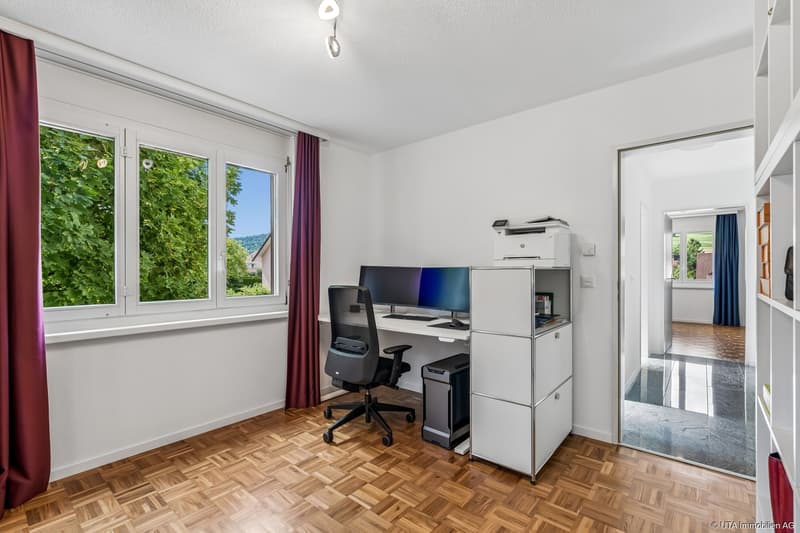 Kinderzimmer / Büro