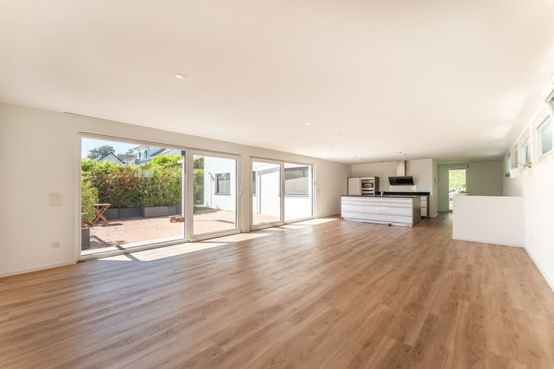 Modernes Familienhaus mit viel Platz und hoher Wohnqualität (2)
