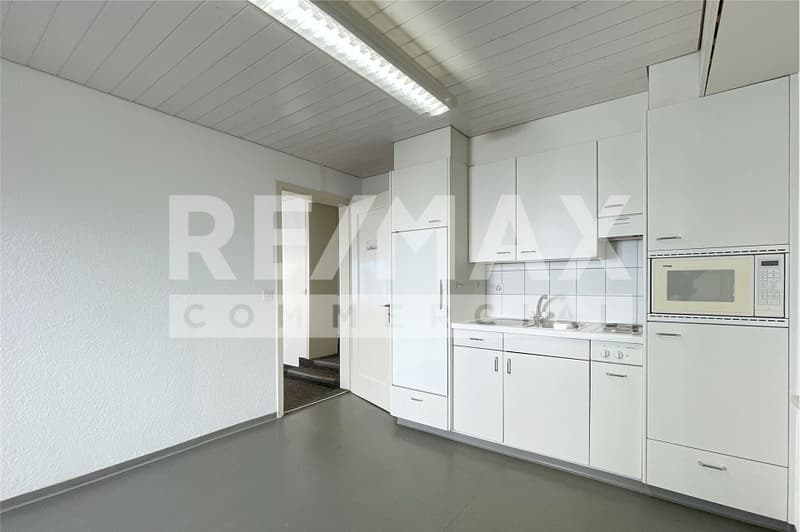 275 m² di spazio per uffici vicino alla stazione di Wildegg (4)