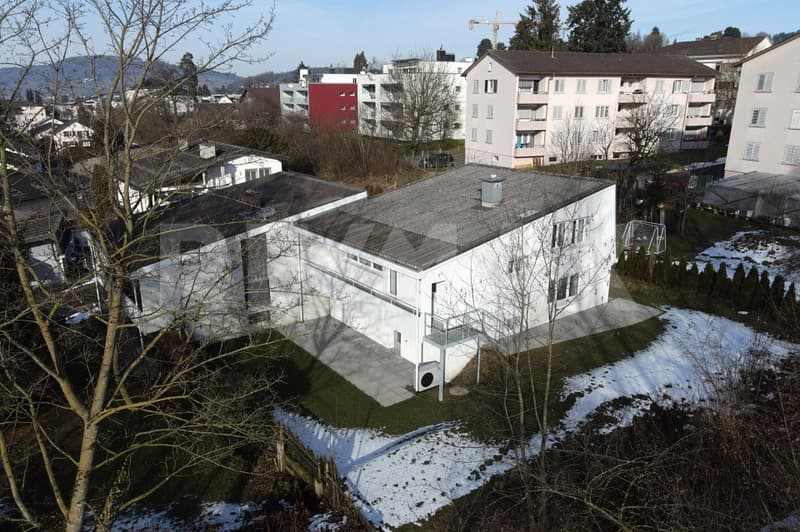Familienfreundliches Zuhause mit Ausbaupotenzial direkt am Bach (2)