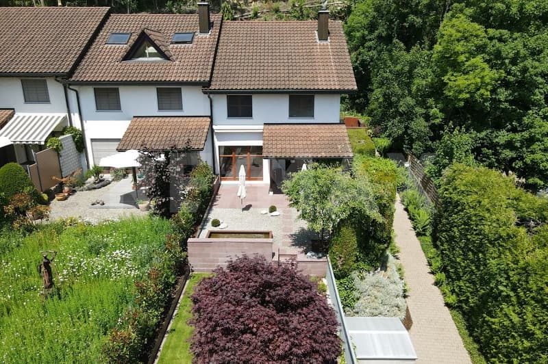 Familienfreundliches Haus mit Gartenidylle und Ausbaupotenzial (1)