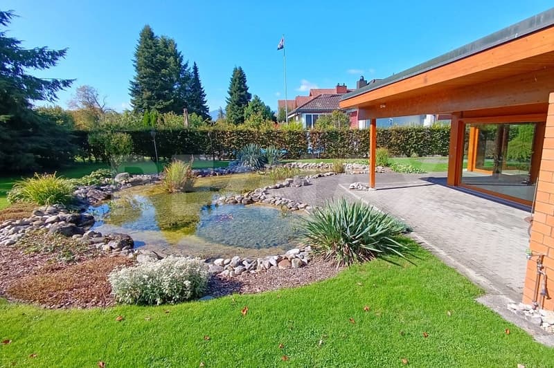 Elegant living with indoor pool and dream garden (3)
