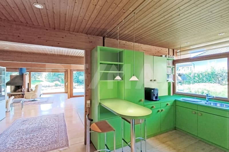Elegant living with indoor pool and dream garden (9)