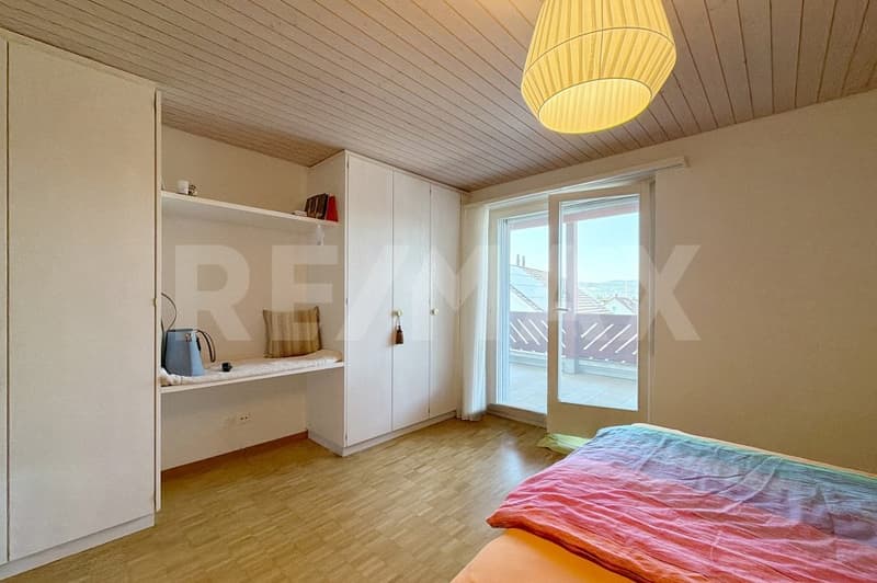 Charmante Dachwohnung mit Schlossblick (6)