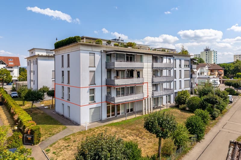 Grosszügige 4.5-Zimmer-Wohnung mit sonnigem Balkon (1)