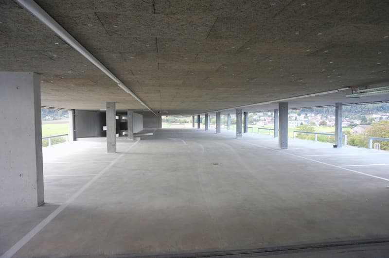 PKW - Parkplätze in Parkhaus (Ladestationen E-Mobility vorhanden) (4)