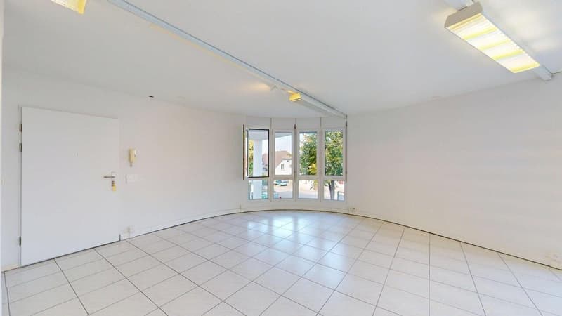 Ideal for Your Business - Commercial Space or Office in Kölliken (10)