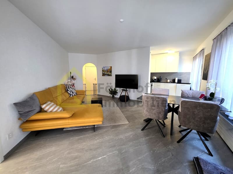 2.5-Zimmer-Wohnung mit Lift und zwei Balkonen am Lago Maggiore (4)