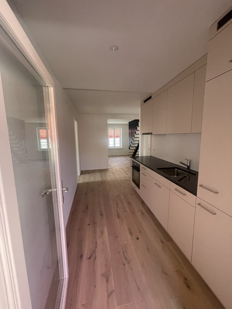 Maisonette di 3,5 locali nel centro storico di Klingnauer in affitto! (6)