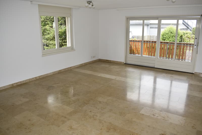 Well-maintained 3½ room apartment with 2 balconies (4)